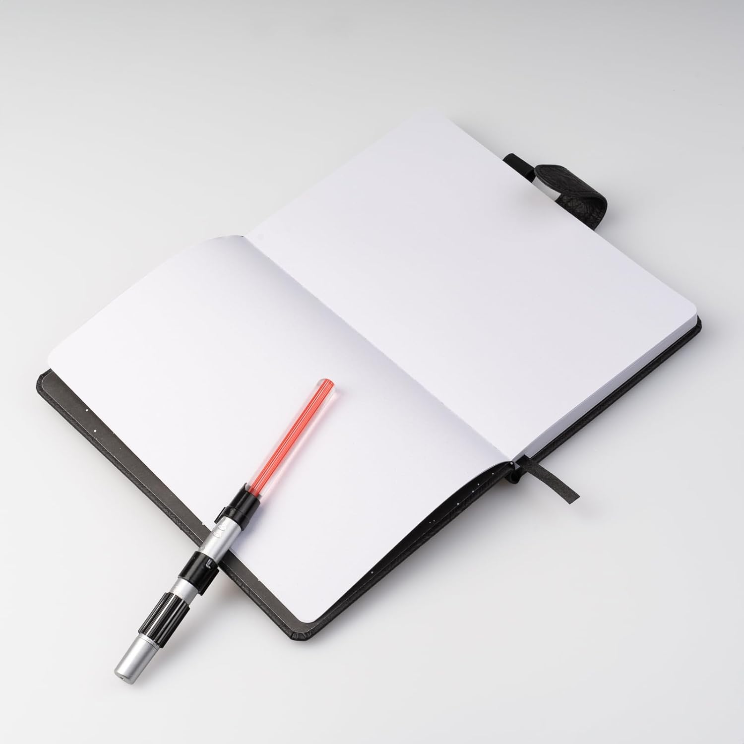 Carnet A5 Star Wars Dark Vador pointillé avec stylo sabre laser – Image 3