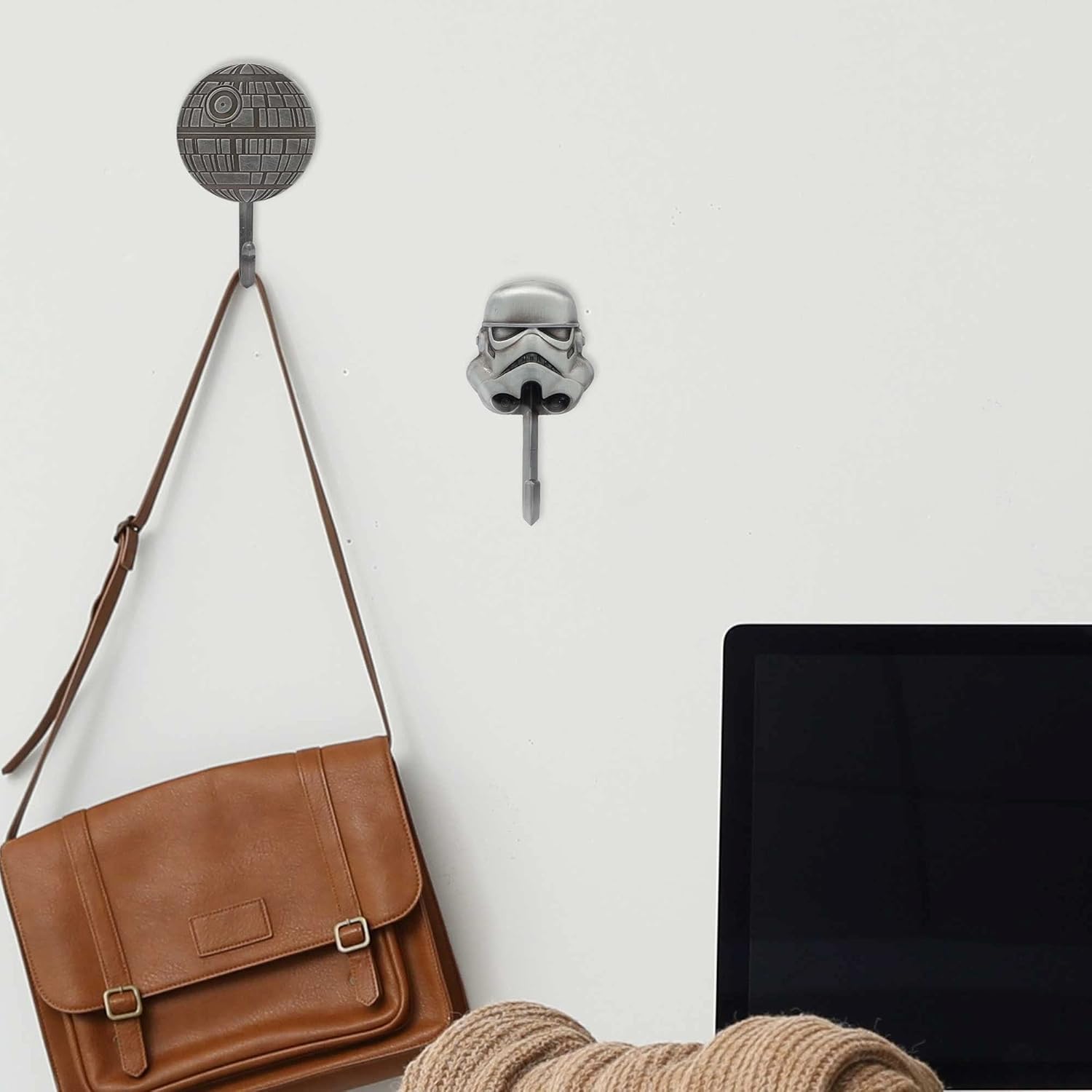 Crochet mural Stormtrooper Disney Star Wars en fonte argentée – Image 5