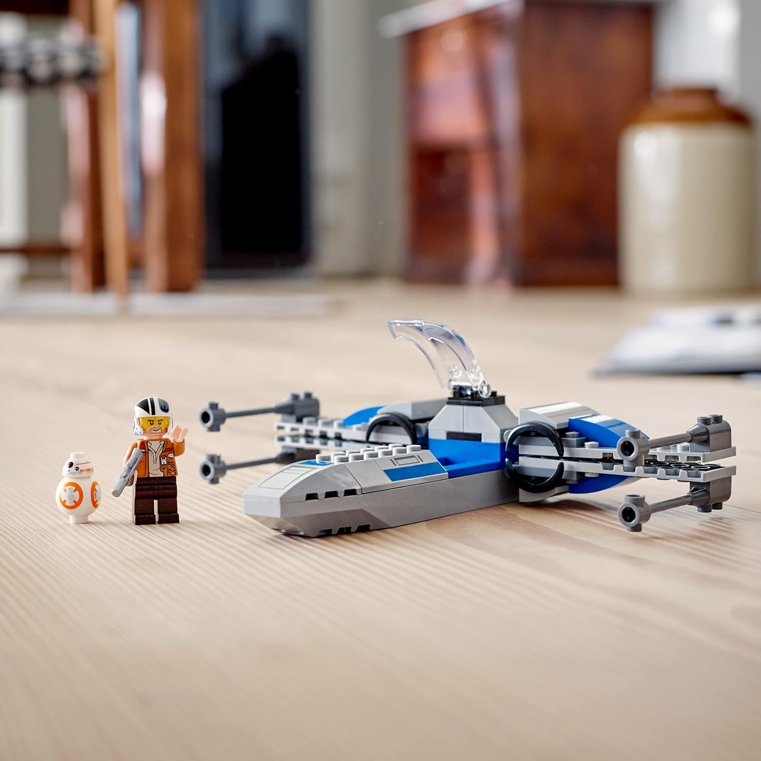 LEGO Star Wars TM X-Wing de la Résistance avec Poe Dameron 75297 – Image 7