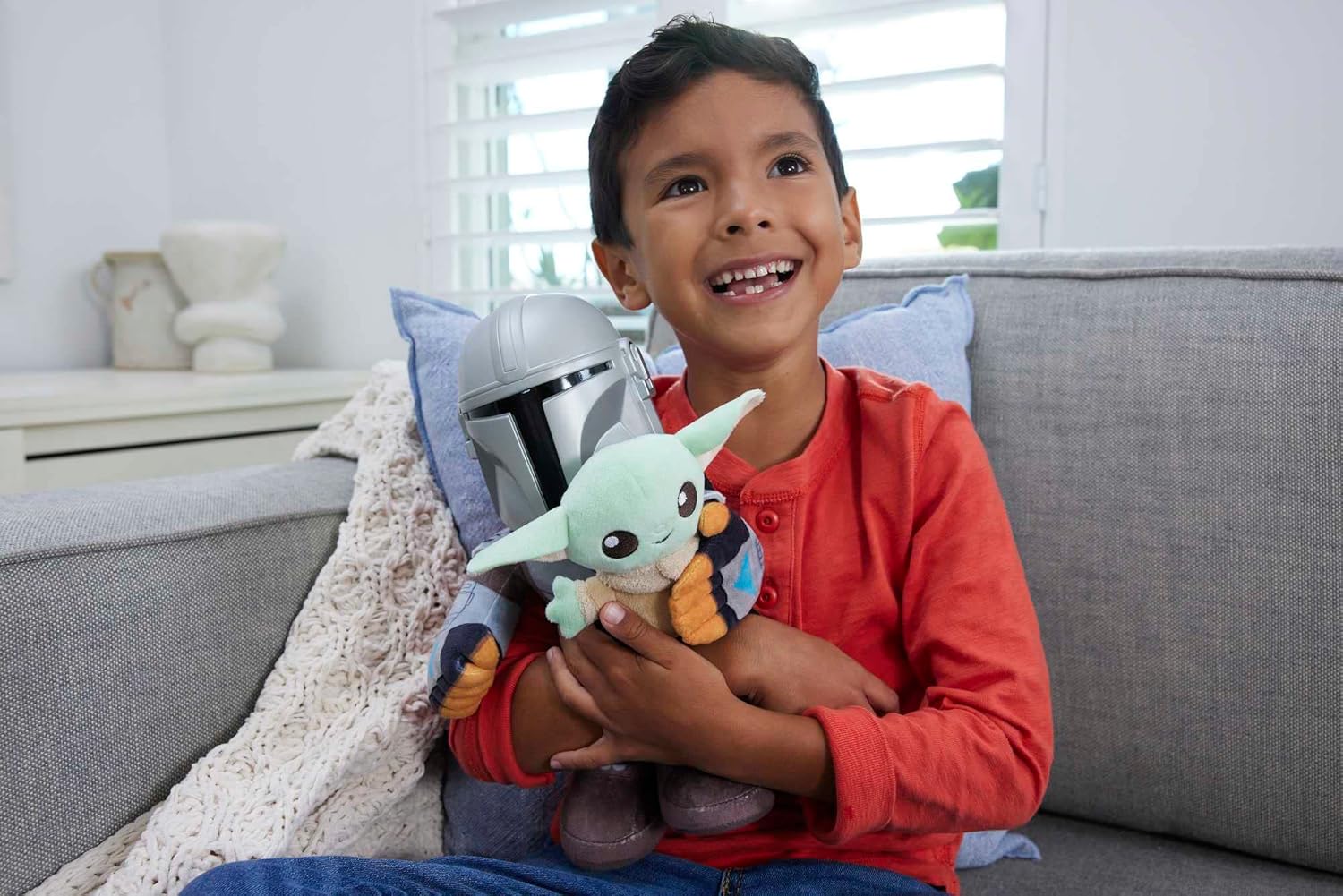 Star Wars Peluche sonore The Mandalorian 28 cm avec Grogu 10 cm, Clan de Deux – Image 2