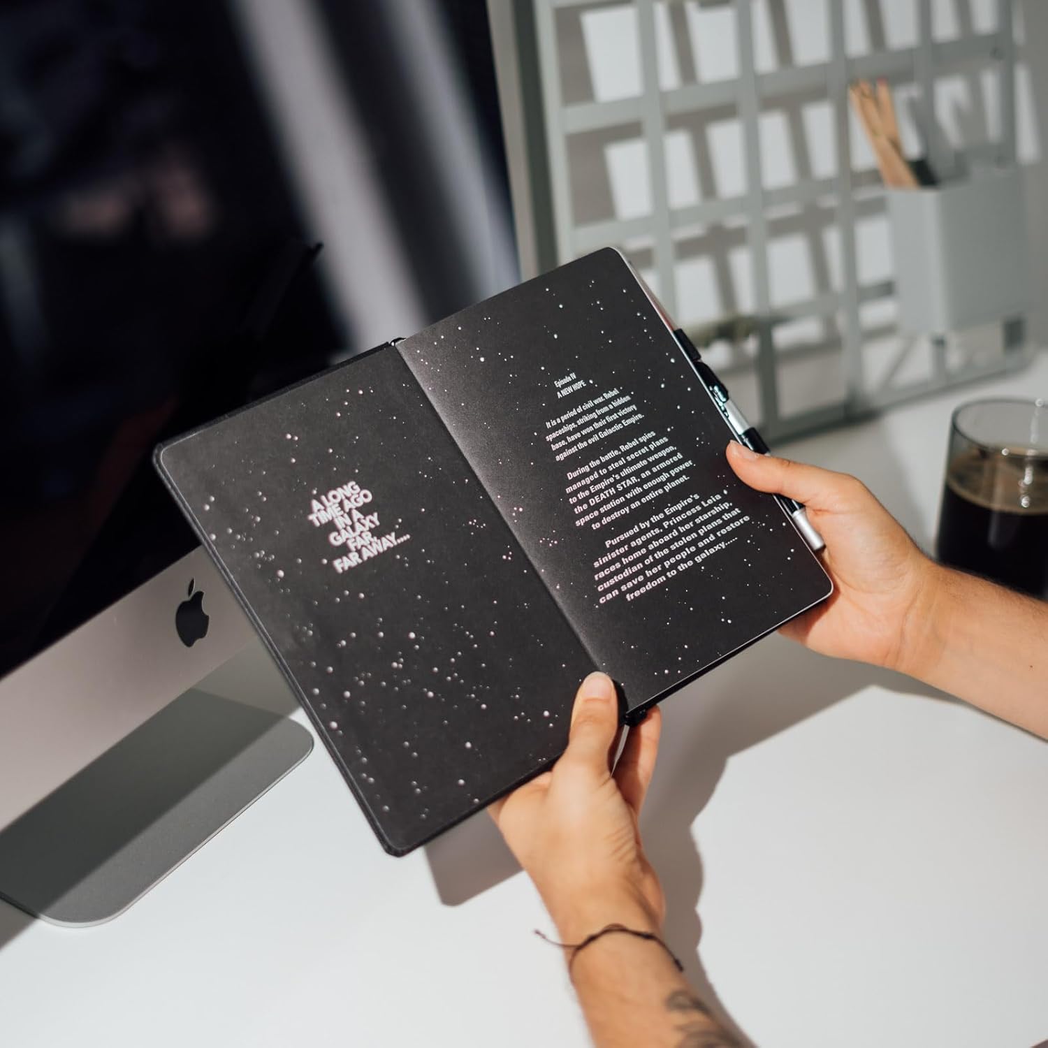 Carnet A5 Star Wars Dark Vador pointillé avec stylo sabre laser – Image 5