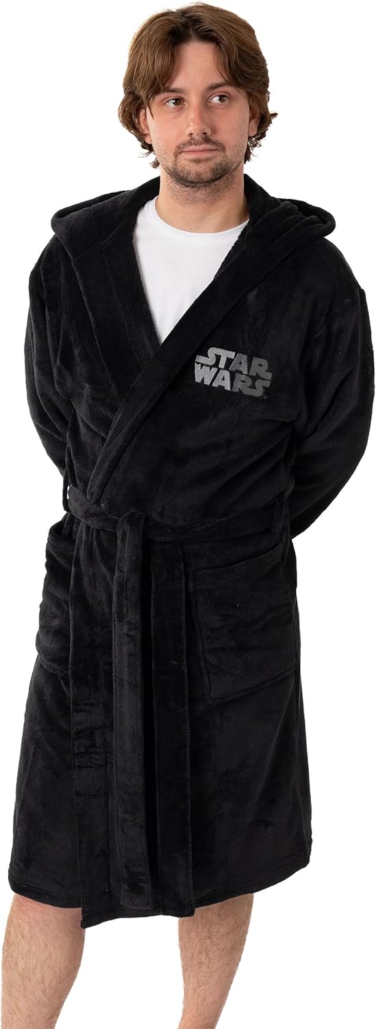 Peignoir Star Wars noir à capuche Dark Vador en polaire