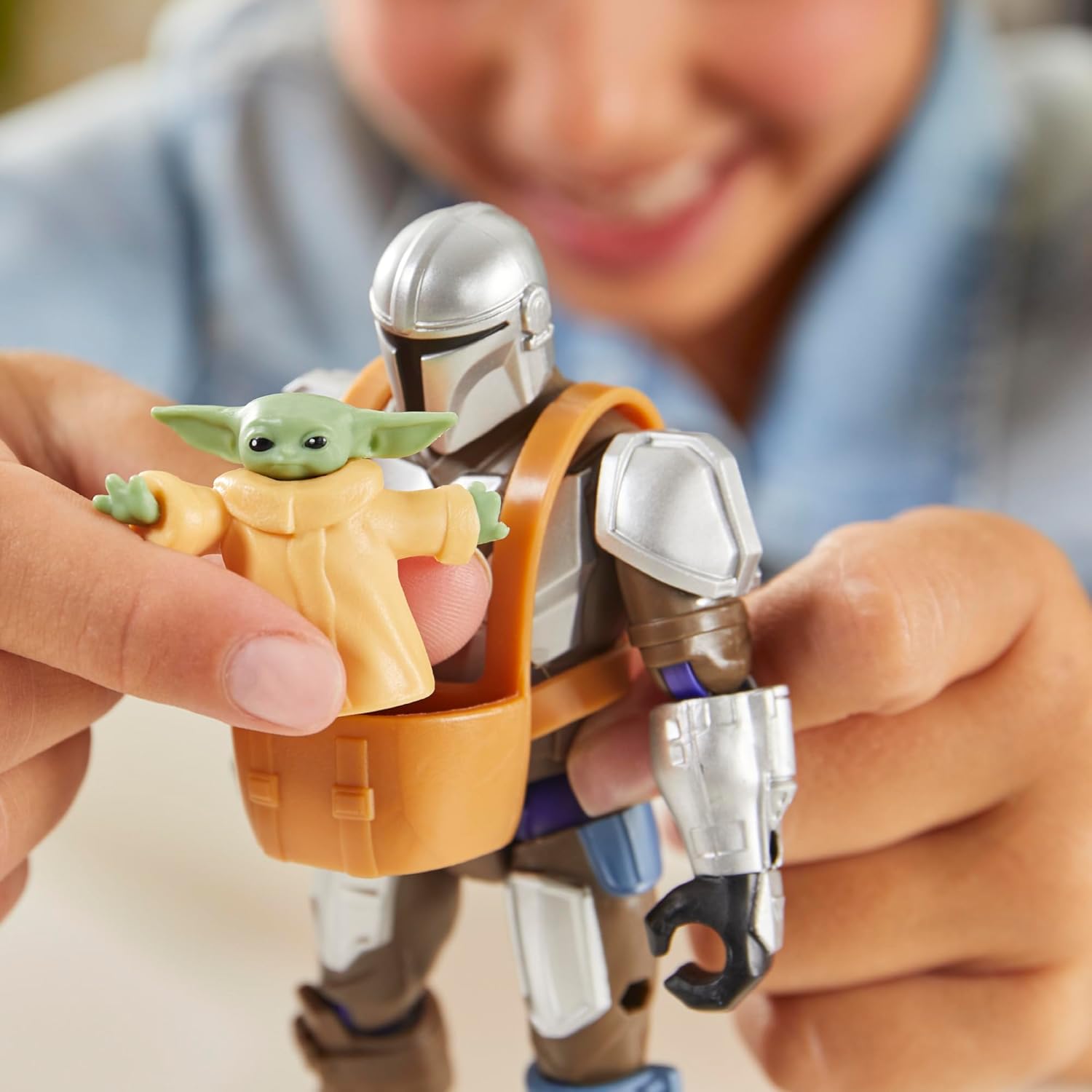 Figurine Deluxe MixMashers Star Wars Mandalorien et Grogu personnalisable – Image 7