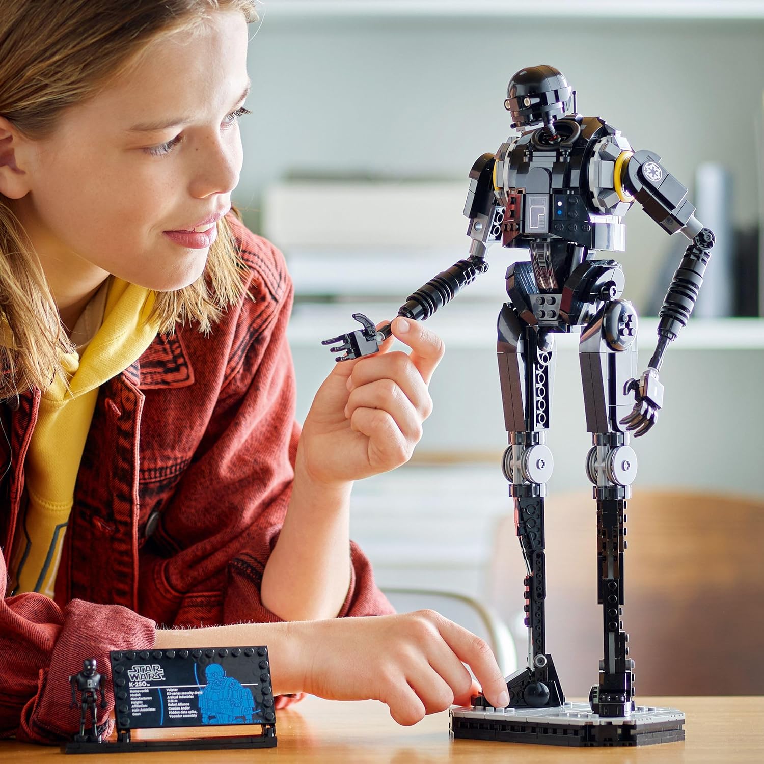 K-2SO LEGO Star Wars Andor 75434, figurine articulée à exposer – Image 7