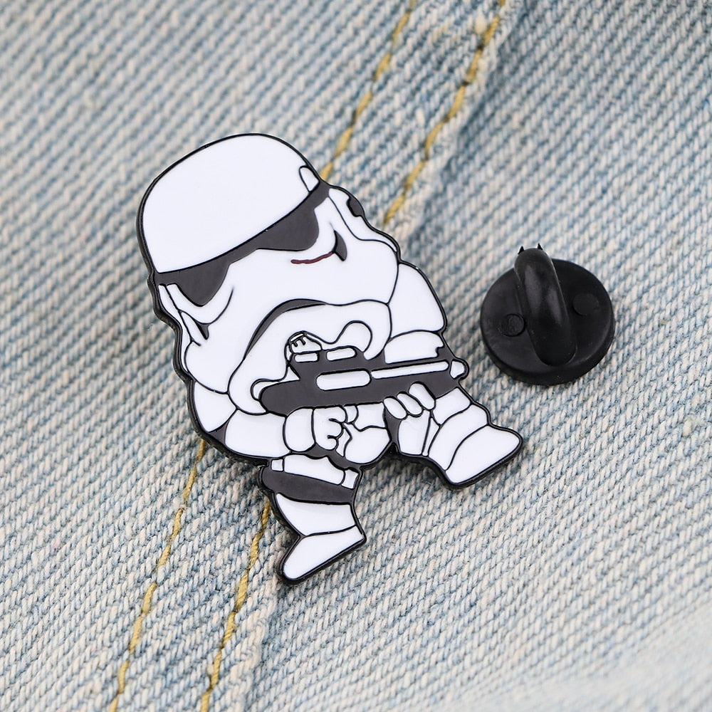 Pin's Star Wars Mini Trooper – Image 2